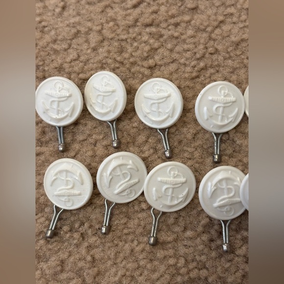 White Vintage Anchor Button With Shank Acrylic Lot Of 14 - Picture 8 of 12